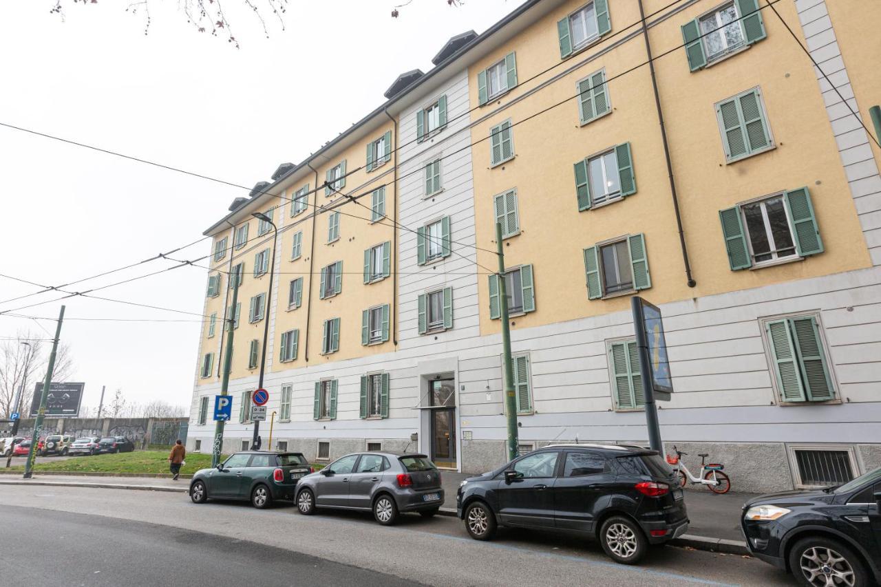 Bnbutler Torelli - Grazioso E Luminoso Bilocale Apartamento Milão Exterior foto